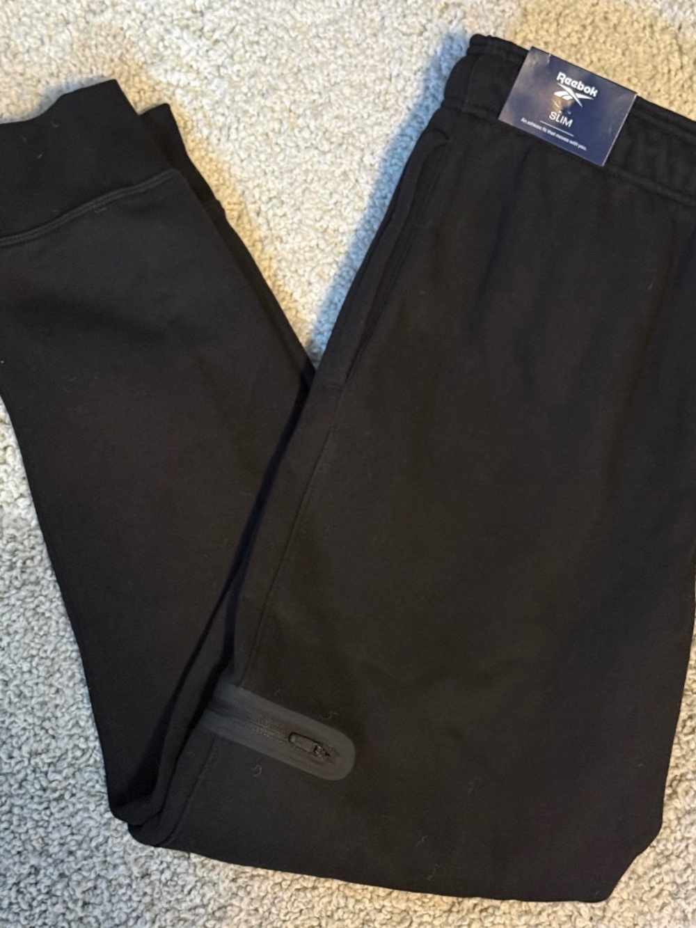 NWT Reebok Radar Slim Fleece Joggers Large
